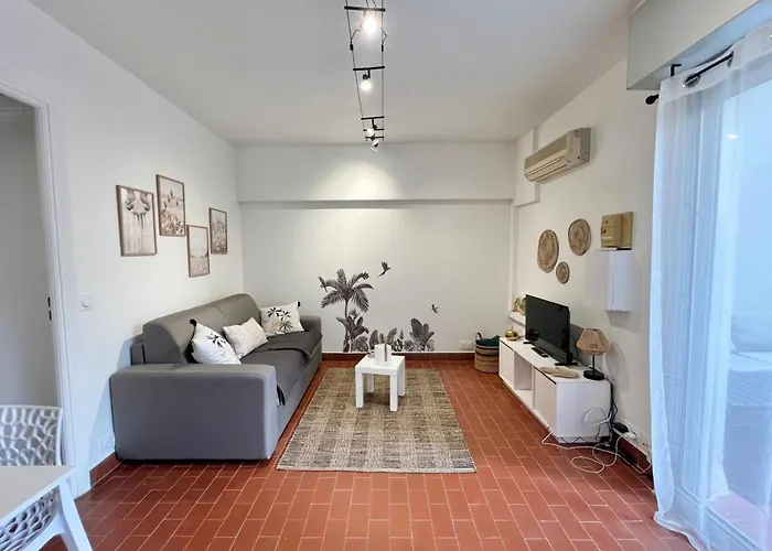 Appartement With Pool - Near *