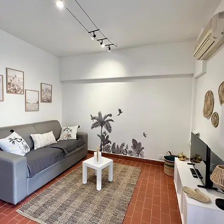 Apartamento With Pool - Near